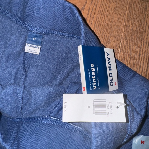 High rise shorts - Picture 2 of 5